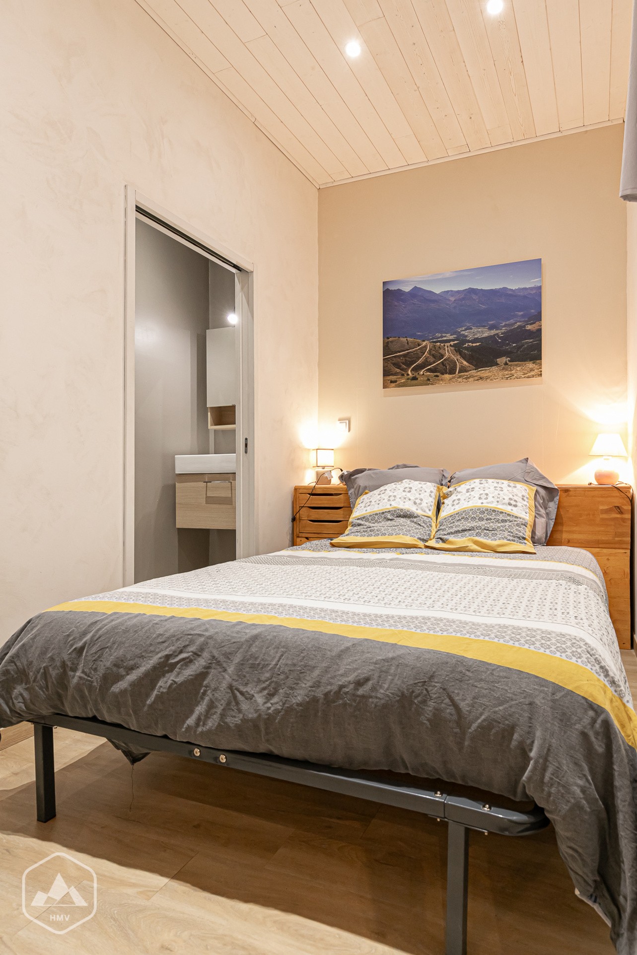 Bel appartement type 4 duplex - AUSSOIS — photo 3