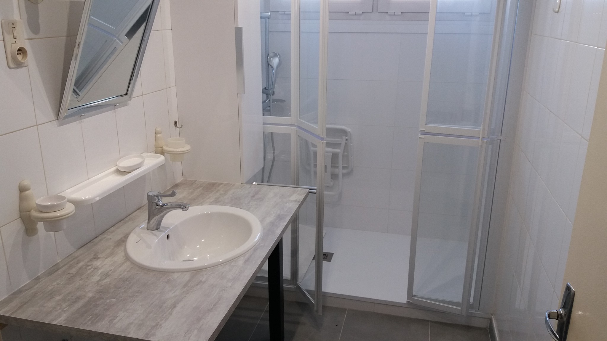 T3 bis - Copropriété Les Anémones - FOURNEAUX — photo 3