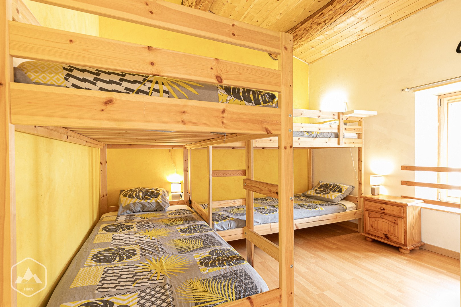 Bel appartement type 4 duplex - AUSSOIS — photo 10