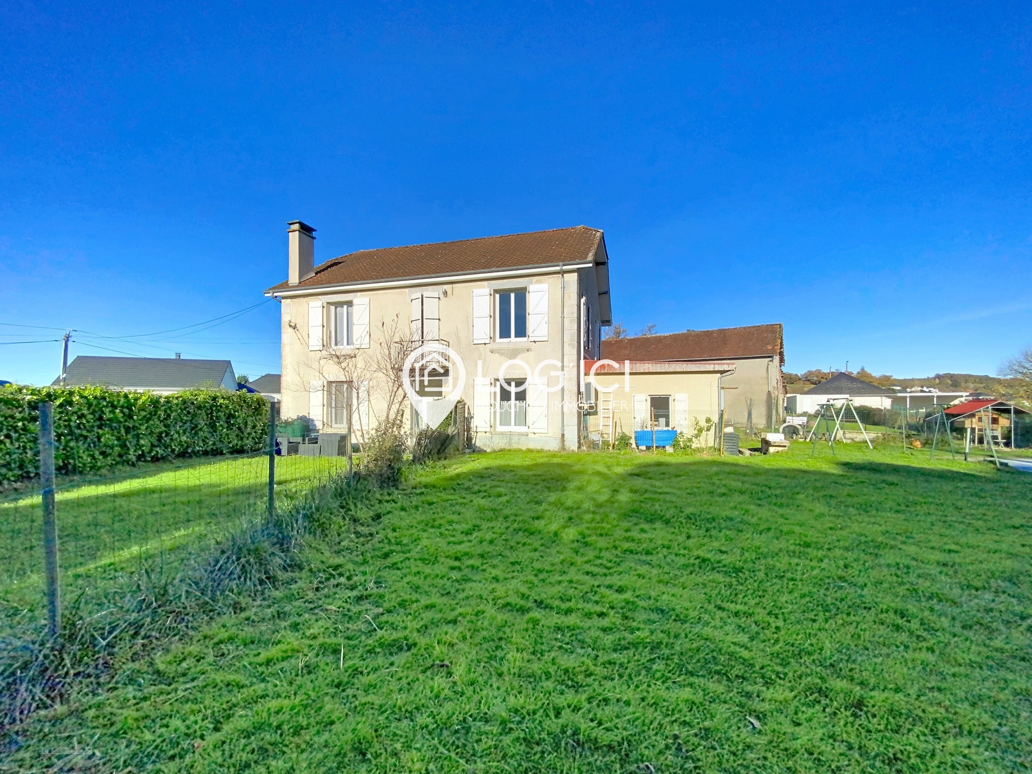 2 maisons mitoyennes + grange + annexe à  Caubios-Loos — photo 2