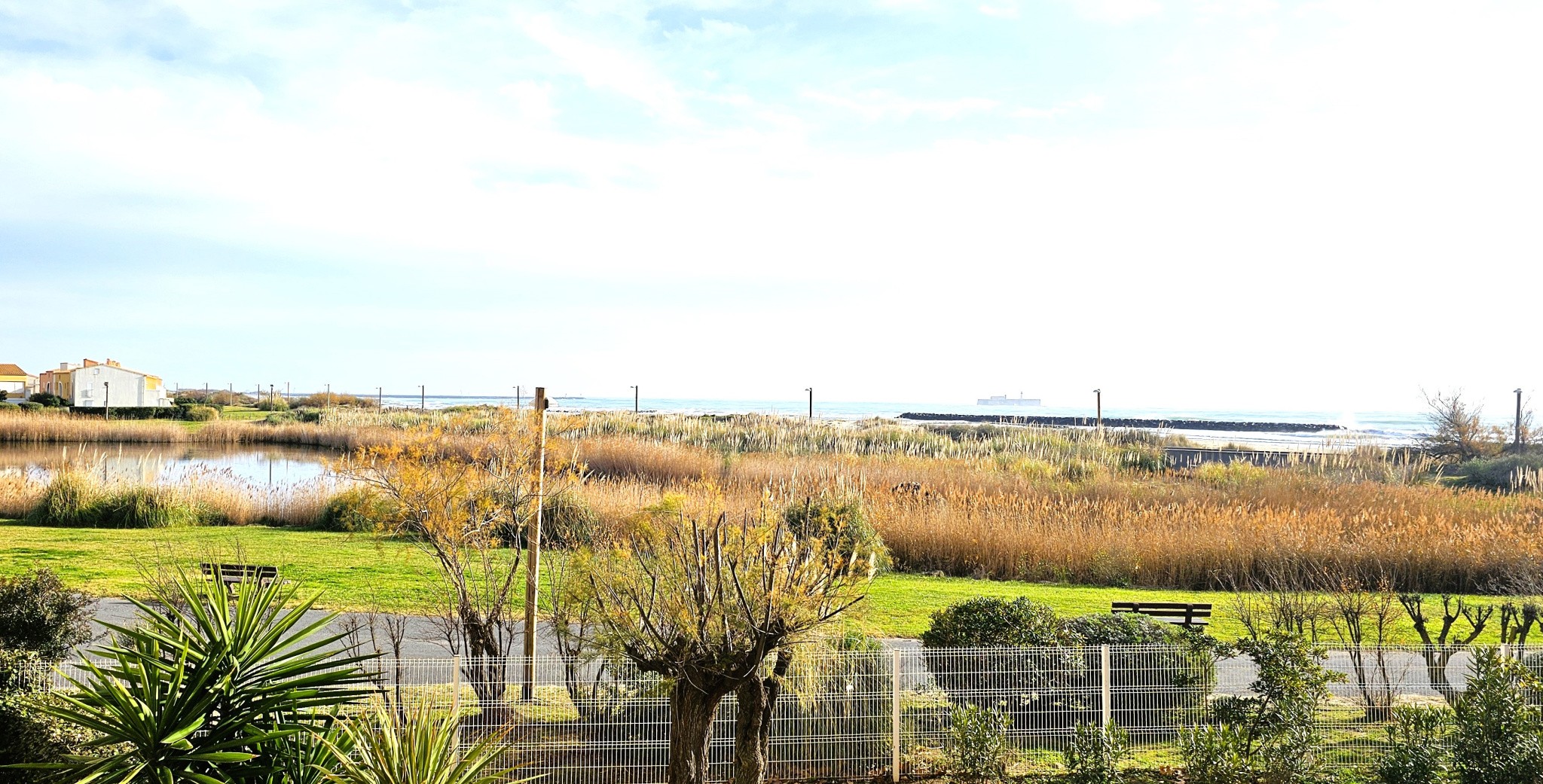 SUPERBE T3, 1 ERE LIGNE MER, CAP D'AGDE (34) — photo 3