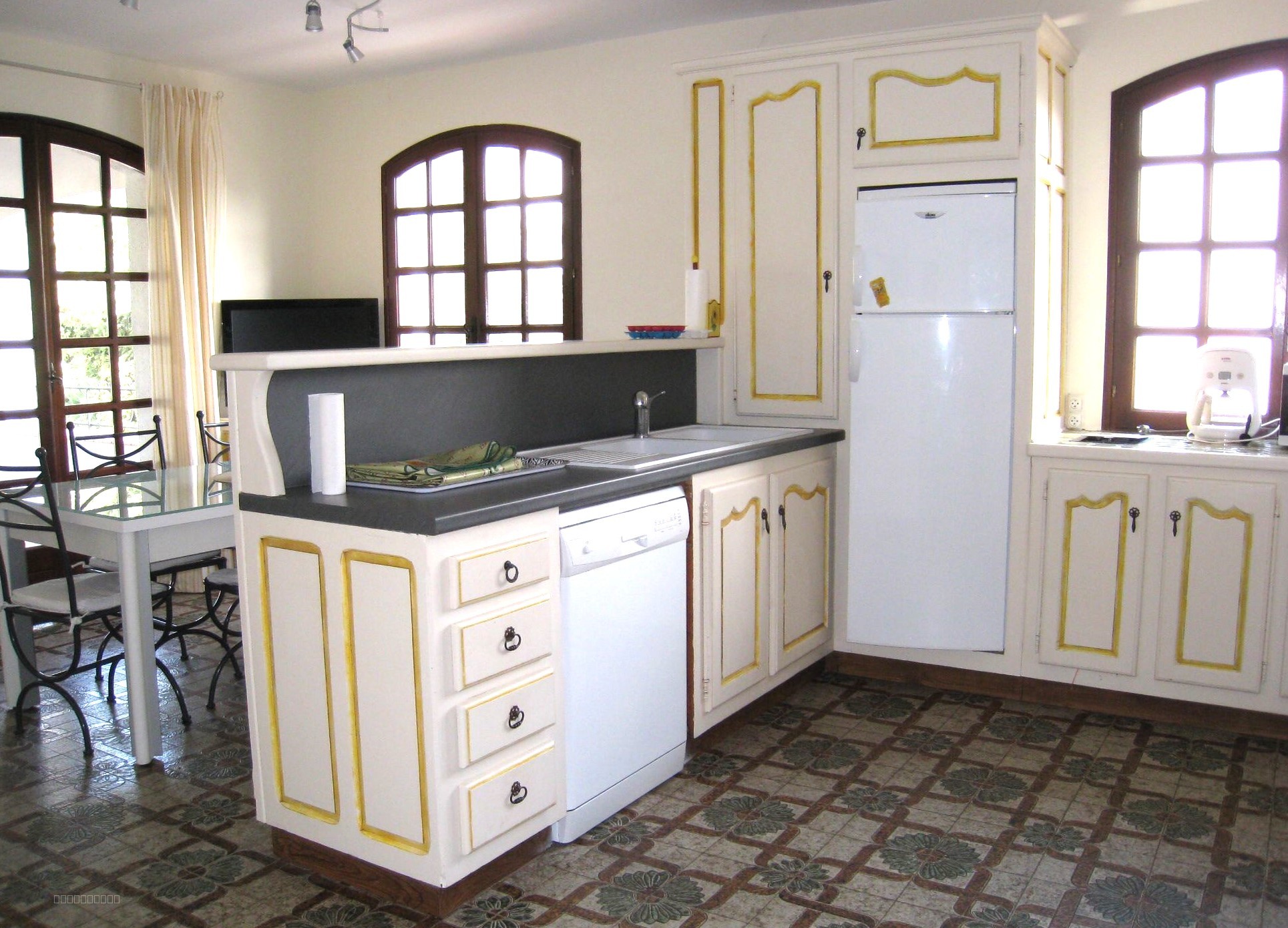 VILLA T8, 300 M2, 1 ERE LIGNE SUR L'HERAULT, AGDE (34) — photo 4