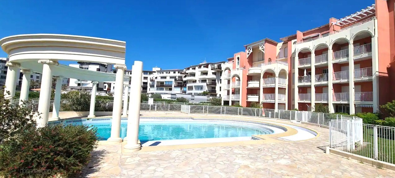 SUPERBE T3, 1 ERE LIGNE MER, CAP D'AGDE (34) — photo 2