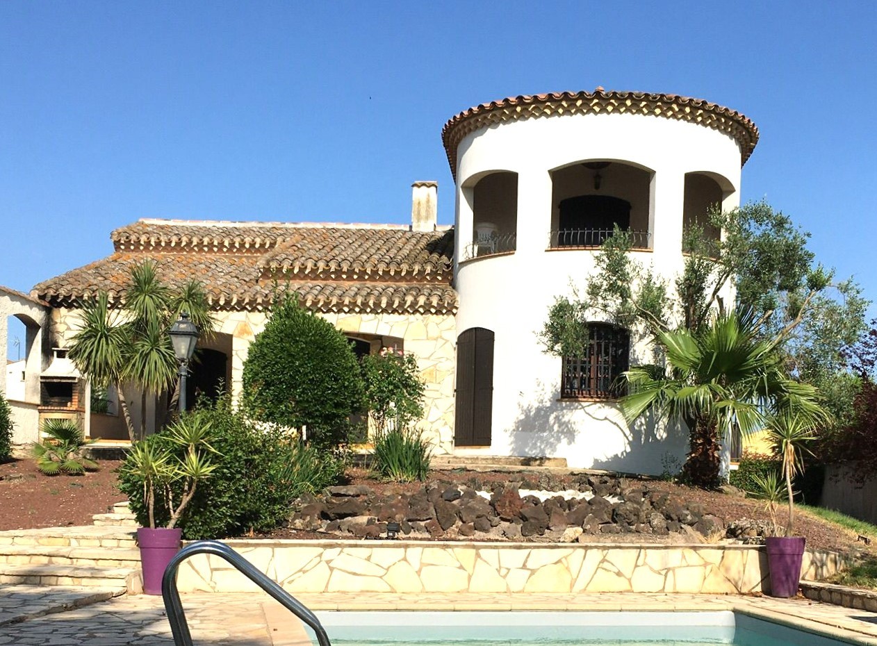 VILLA T8, 300 M2, 1 ERE LIGNE SUR L'HERAULT, AGDE (34) — photo 3