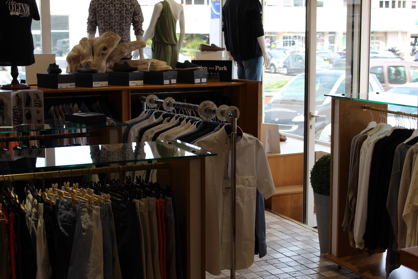 FOND DE COMMERCE — photo 3