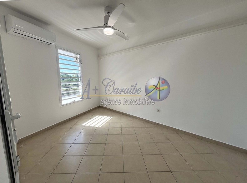 Appartement récent - Résidence calme - Belle vue dégagée - Proche des commodités — photo 3