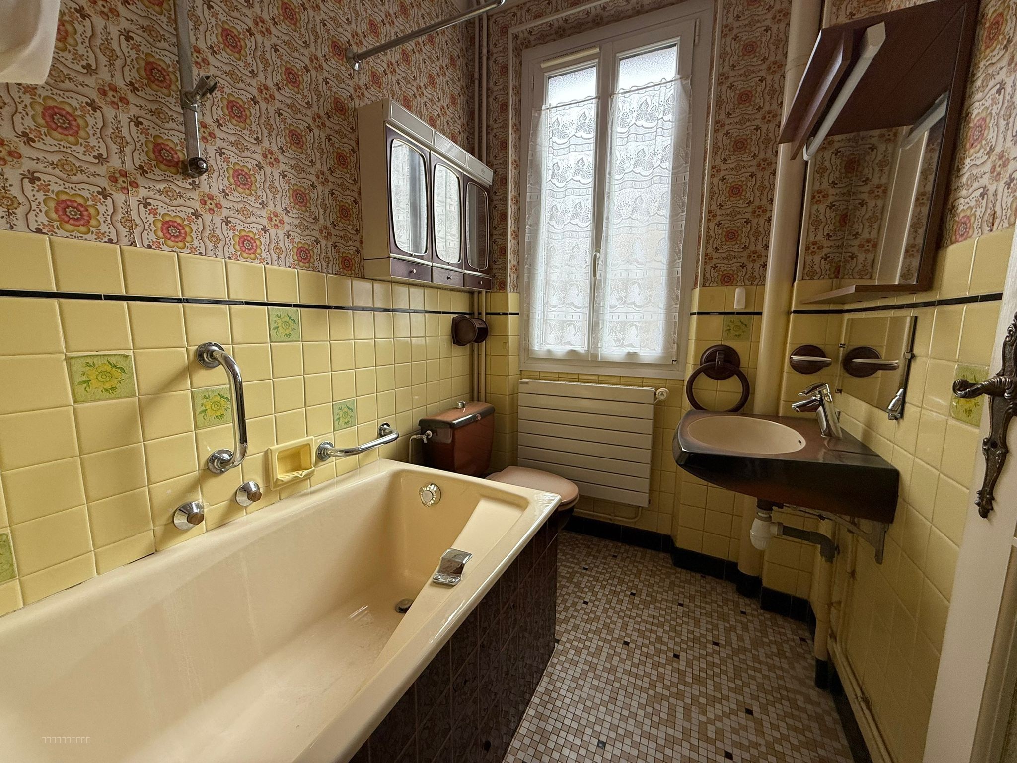 Maison de ville en plein centre ville proche gare — photo 10