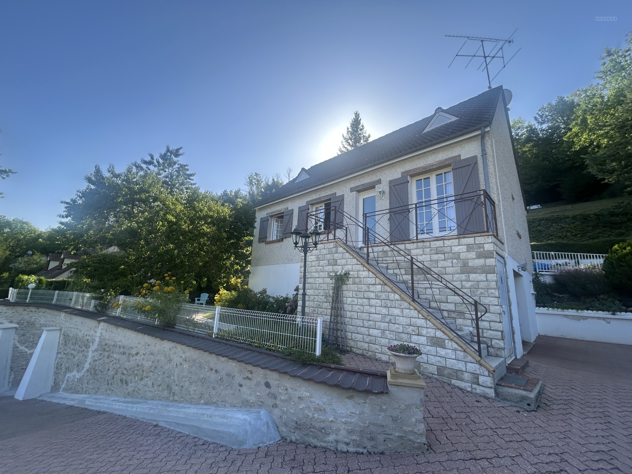 PAVILLON AVEC SOUS SOL A SACLAS EXCLUSIVITE — photo 11