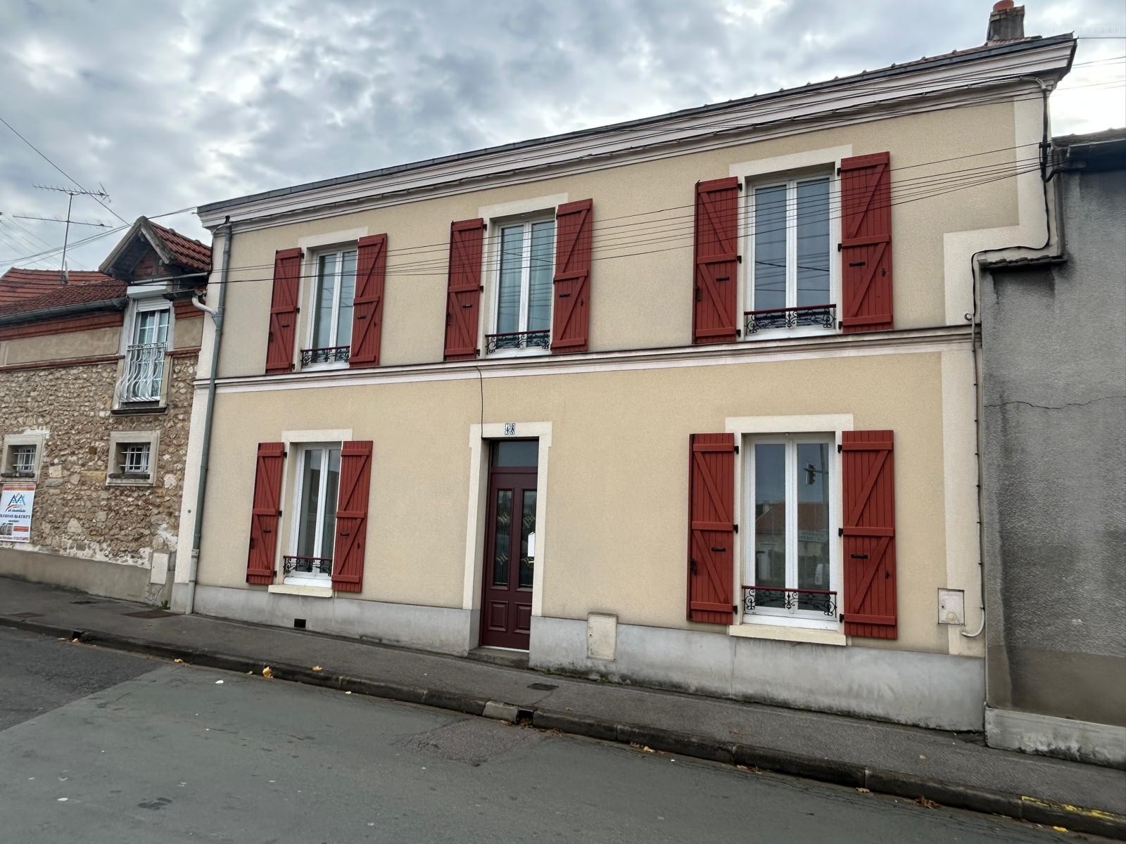 MAISON DE VILLE 160M2 AVEC JARDIN ET DEPENDANCES — photo 3