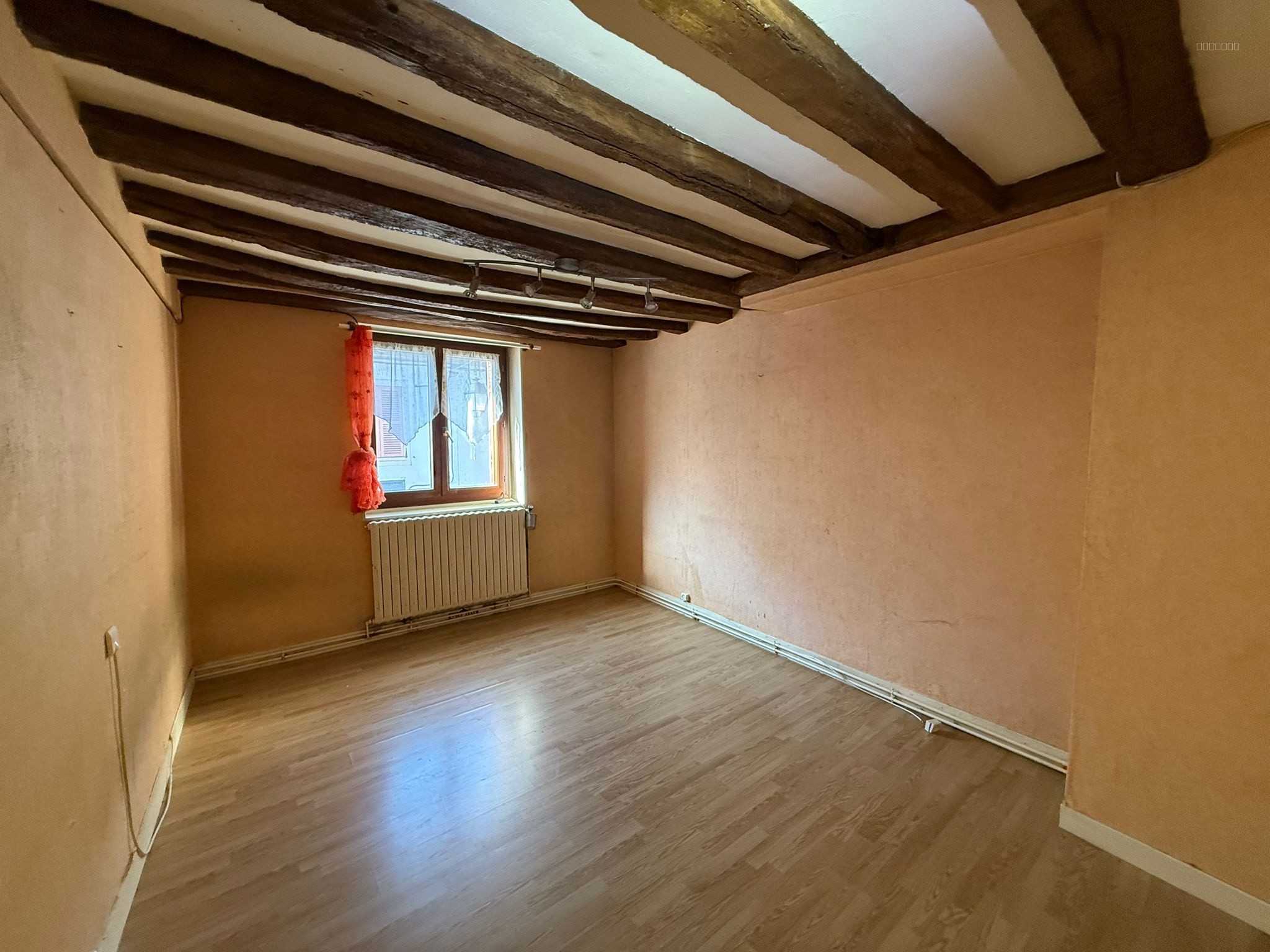Immeuble au cœur d'ETRECHY — photo 3