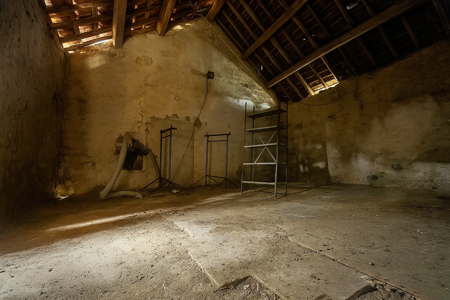 Maisonnette à rénover sur 563m de terrain à ANDONVILE — photo 4