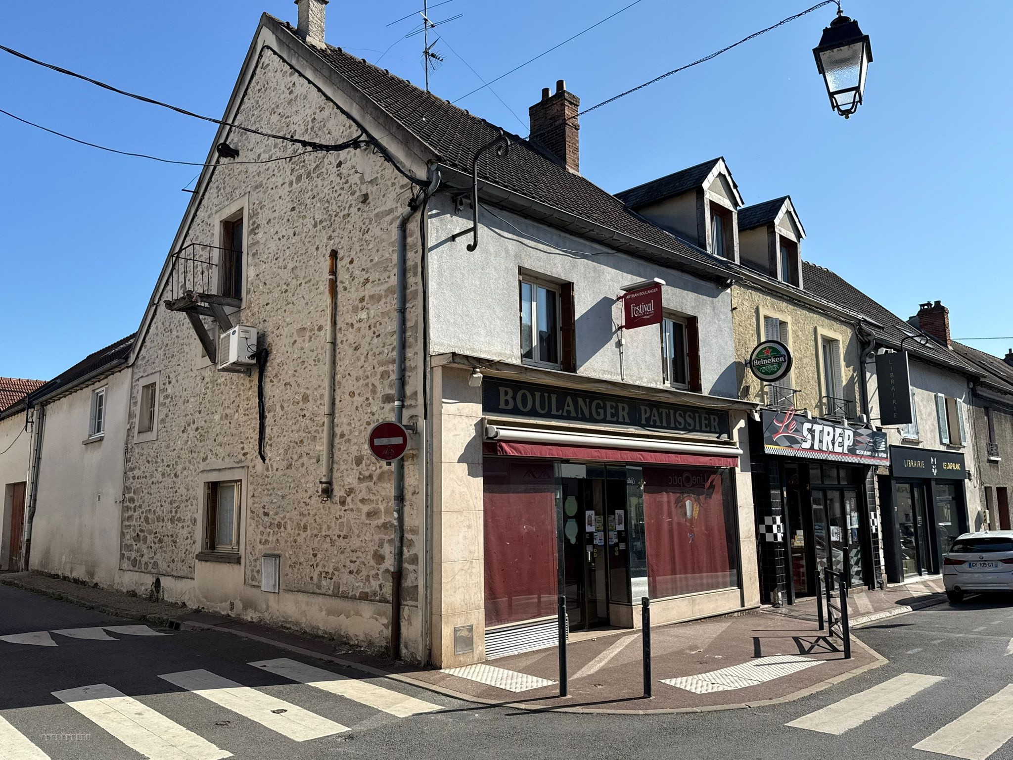 Immeuble au cœur d'ETRECHY — photo 4