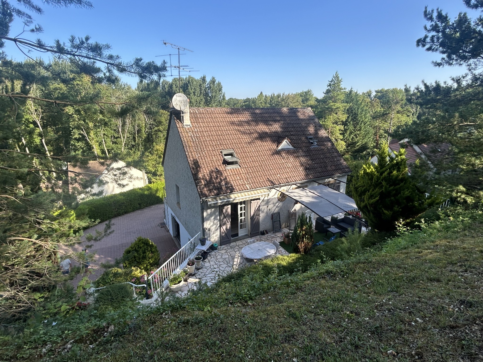 PAVILLON AVEC SOUS SOL A SACLAS EXCLUSIVITE — photo 9