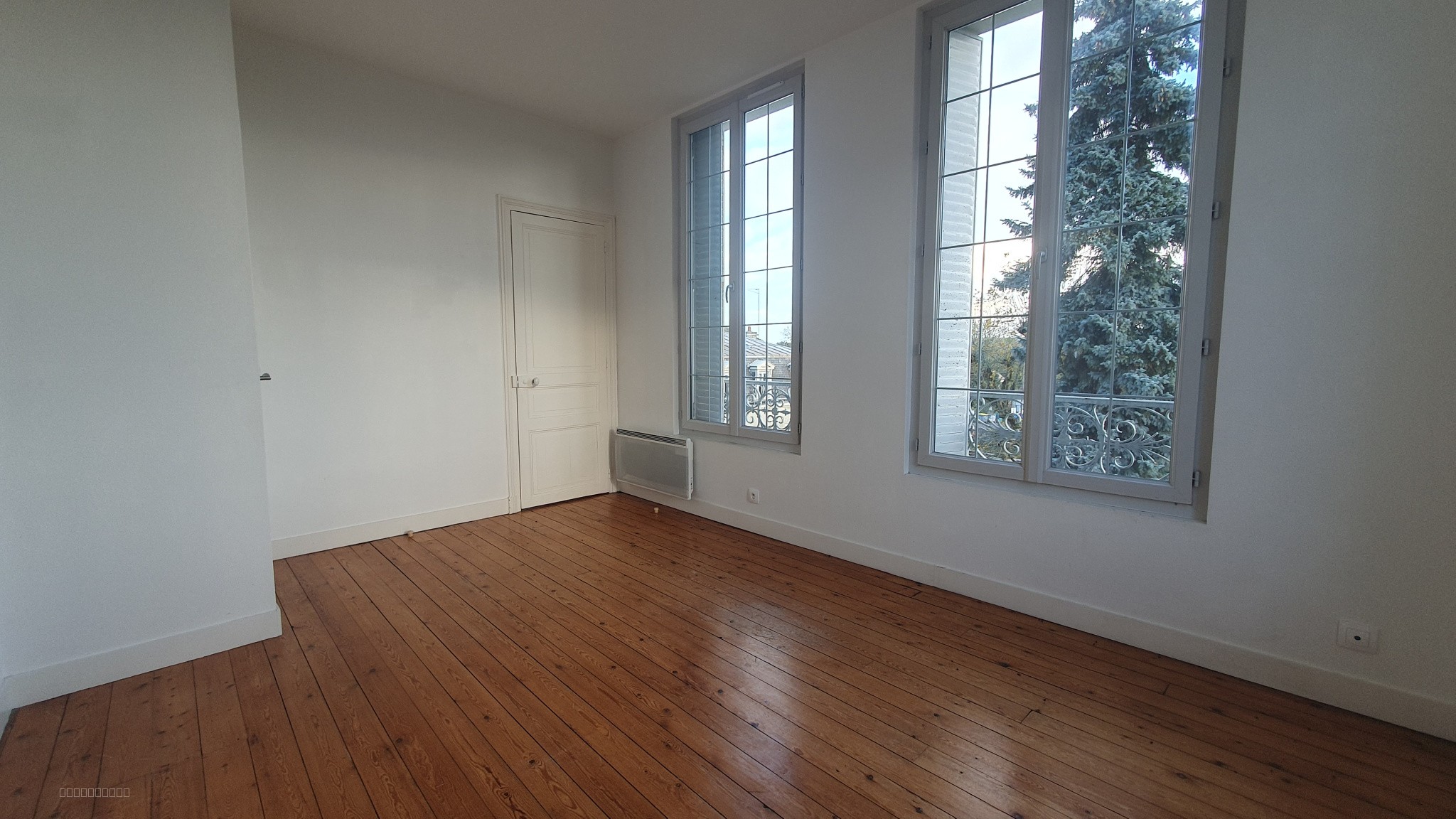 CHAMARANDE - Appartement de 3 pièces avec terrasse — photo 6