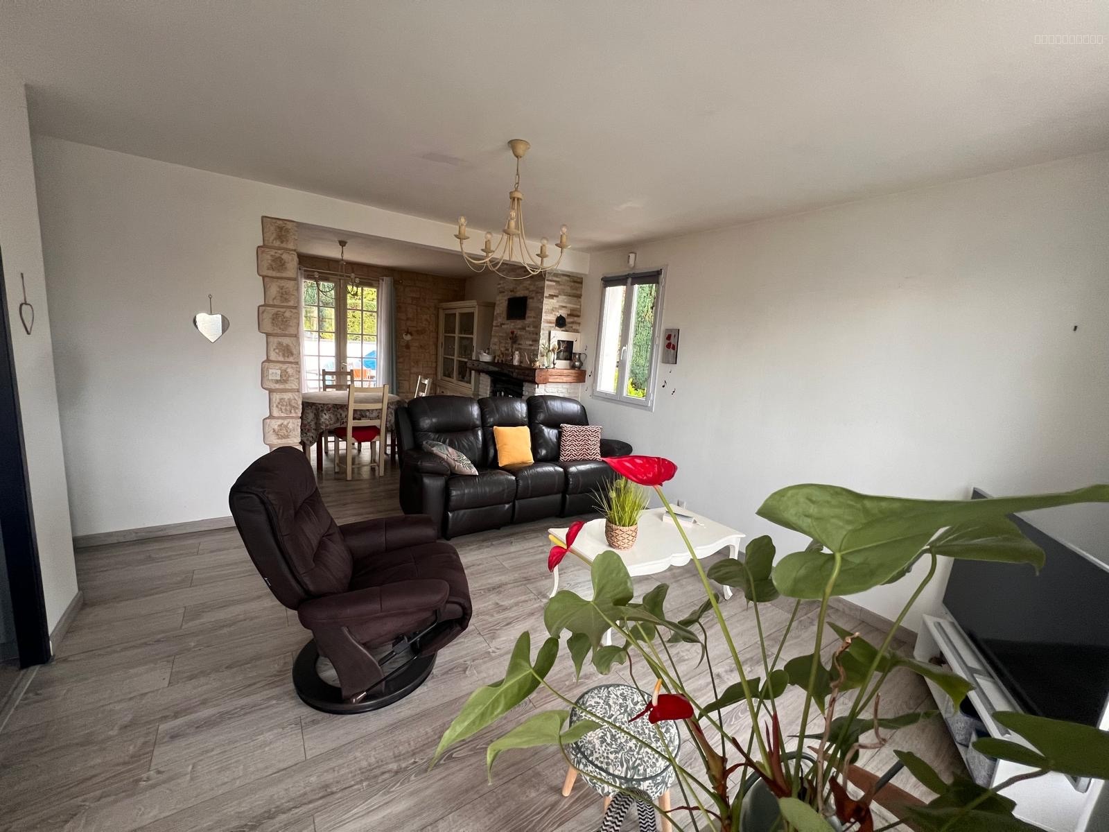 PAVILLON AVEC SOUS SOL A SACLAS EXCLUSIVITE — photo 5