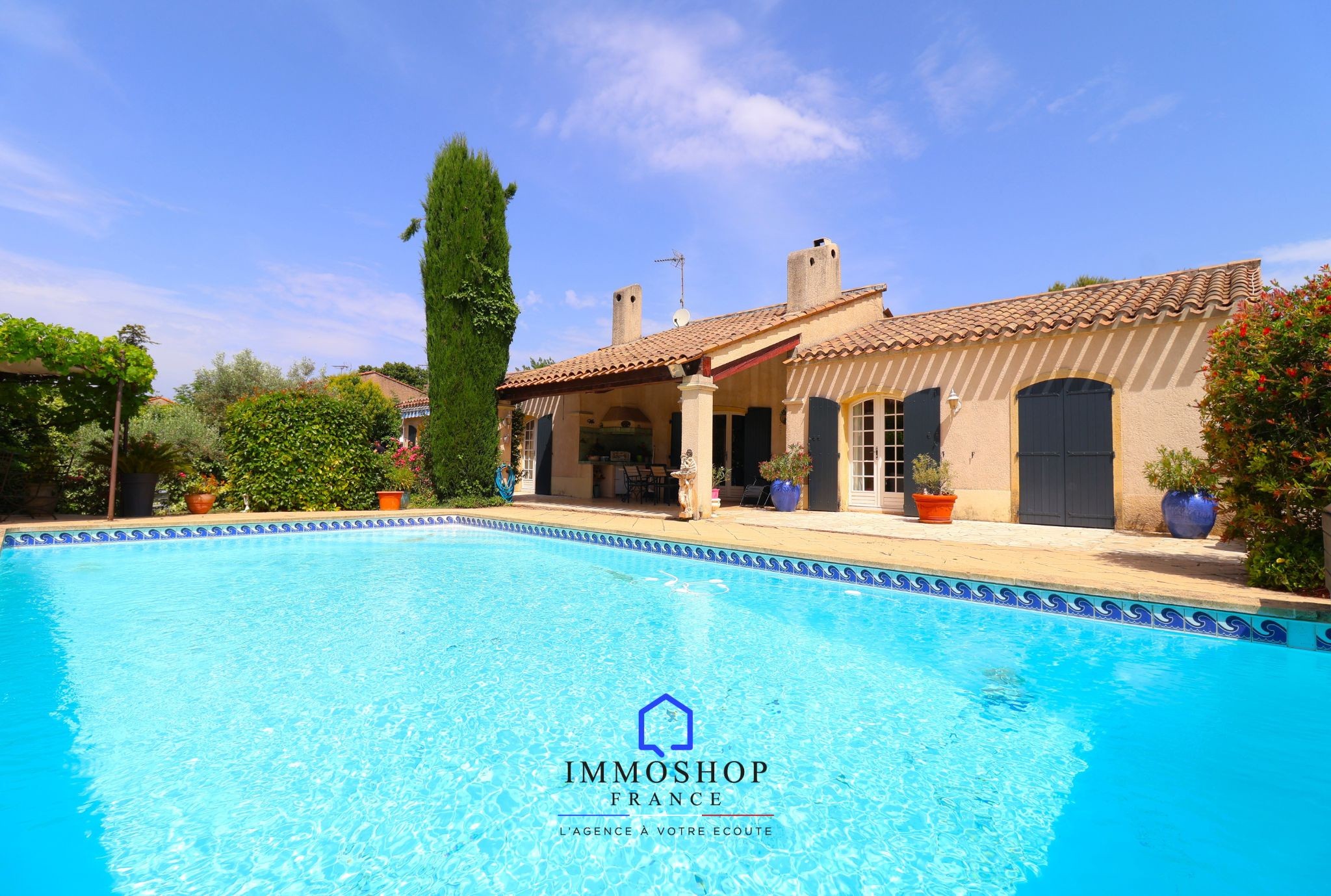 Maison 236m2 avec piscine et garage 100m2 Saint Zacharie 83640 — photo 18