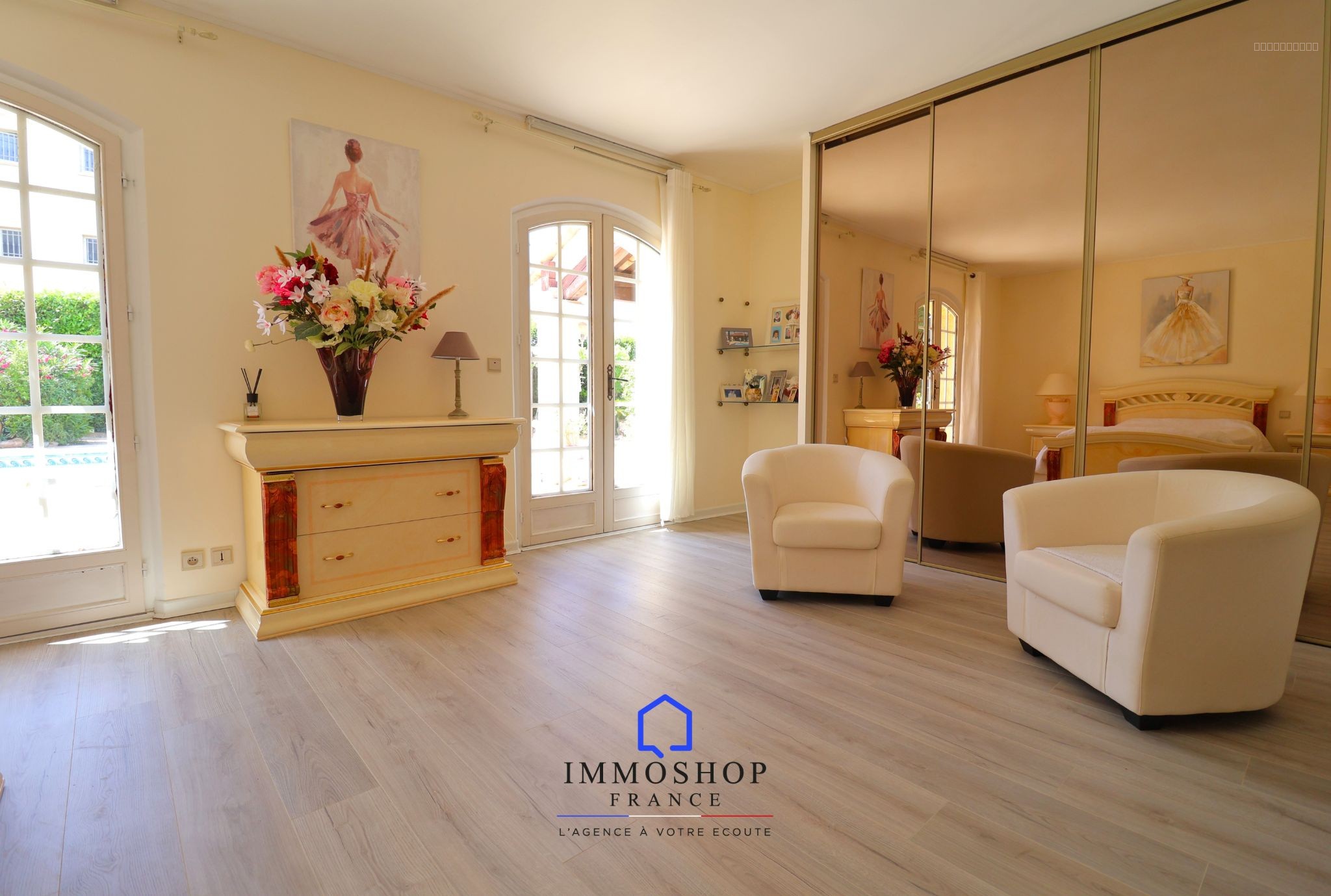 Maison 236m2 avec piscine et garage 100m2 Saint Zacharie 83640 — photo 11