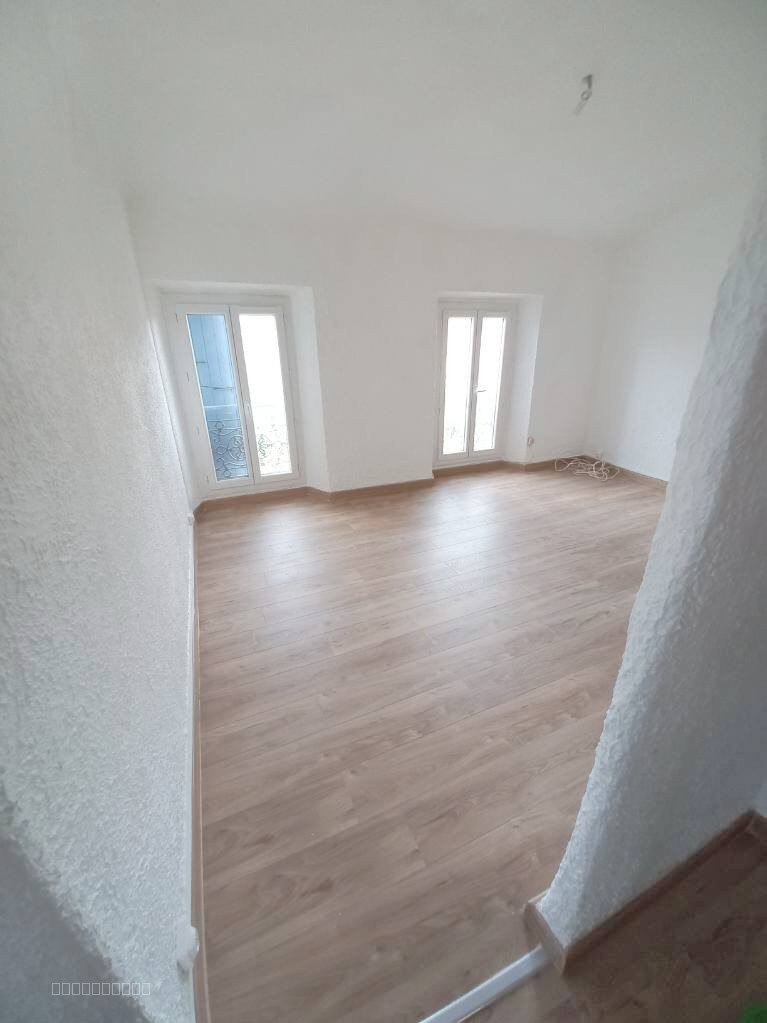 À Port-Vendres, grand appartement dernier étage à vendre — photo 4