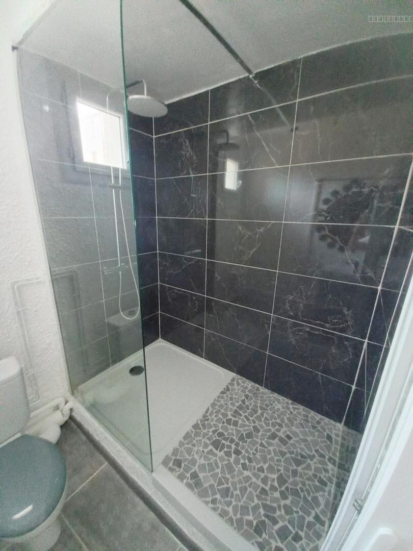 À Port-Vendres, grand appartement dernier étage à vendre — photo 9