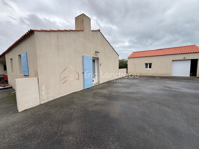 Maison avec garage et dépendance - 1700 m2 de terrain — photo 2