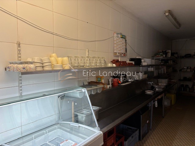 Ensemble immobilier avec local commercial, appartements, bureaux... — photo 8