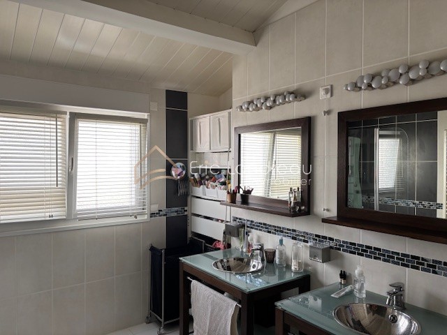 Maison 7 pièces avec garage de 60 m2 et piscine 8X4 — photo 12