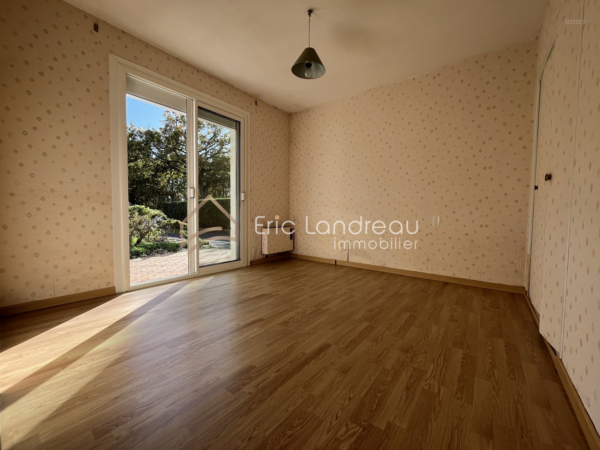 Maison familiale de quatre chambres avec grandes dépendances et possibilité de détachement de terrain à bâtir. — photo 15
