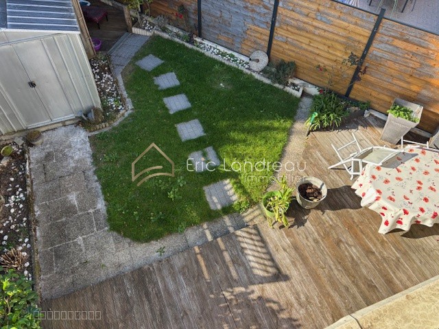 Maison familiale lumineuse ( 5 pièces)   Bourg-sous-la-Roche — photo 14