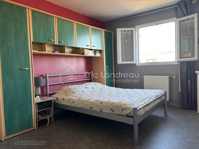 Maison familiale lumineuse ( 5 pièces)   Bourg-sous-la-Roche — photo 8