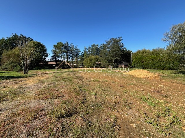 Terrain avec un étang - 1510 m2 — photo 2