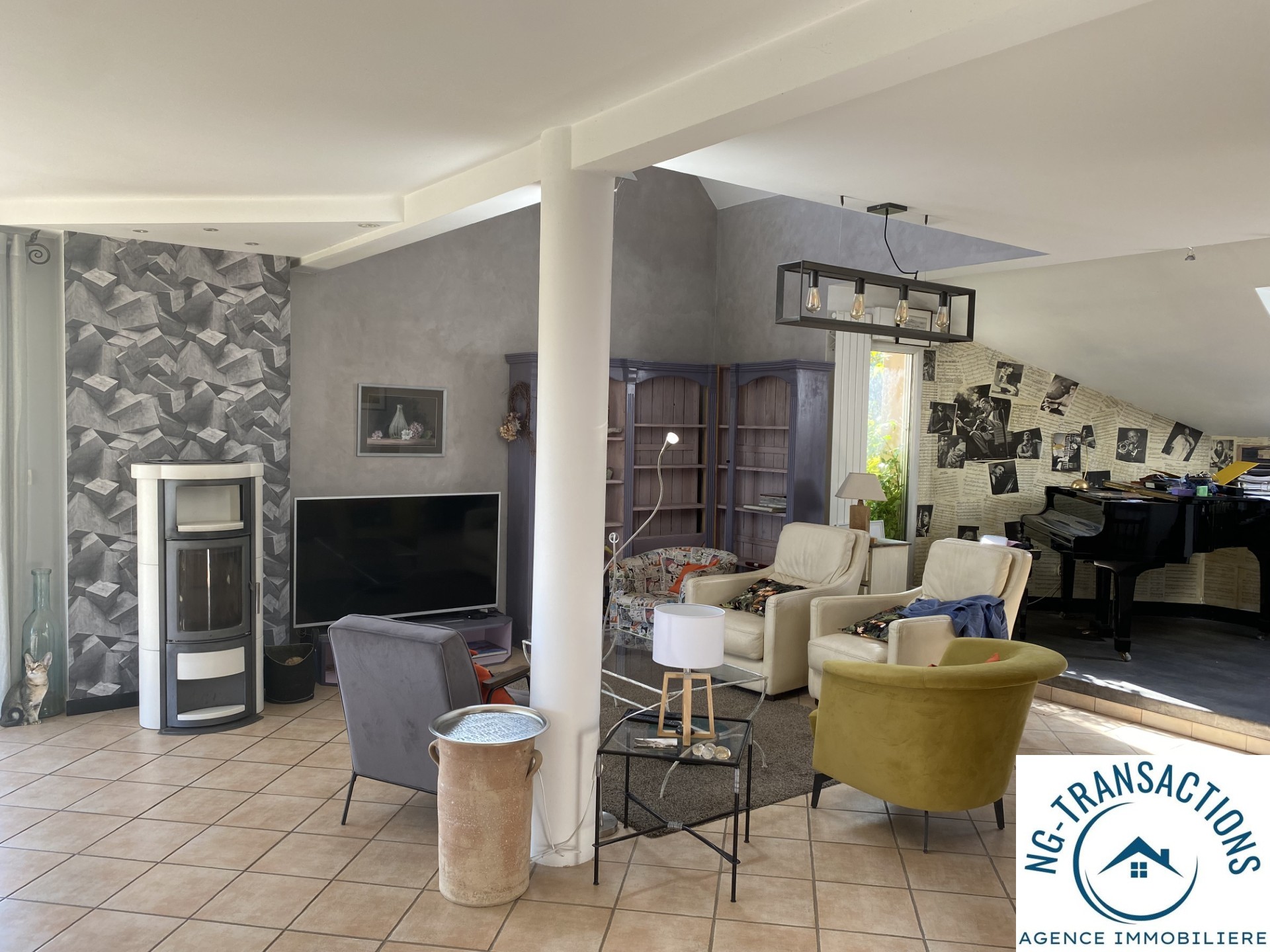 MAISON CONTEMPORAINE AVEC VUE SUR LA CAMPAGNE — photo 10