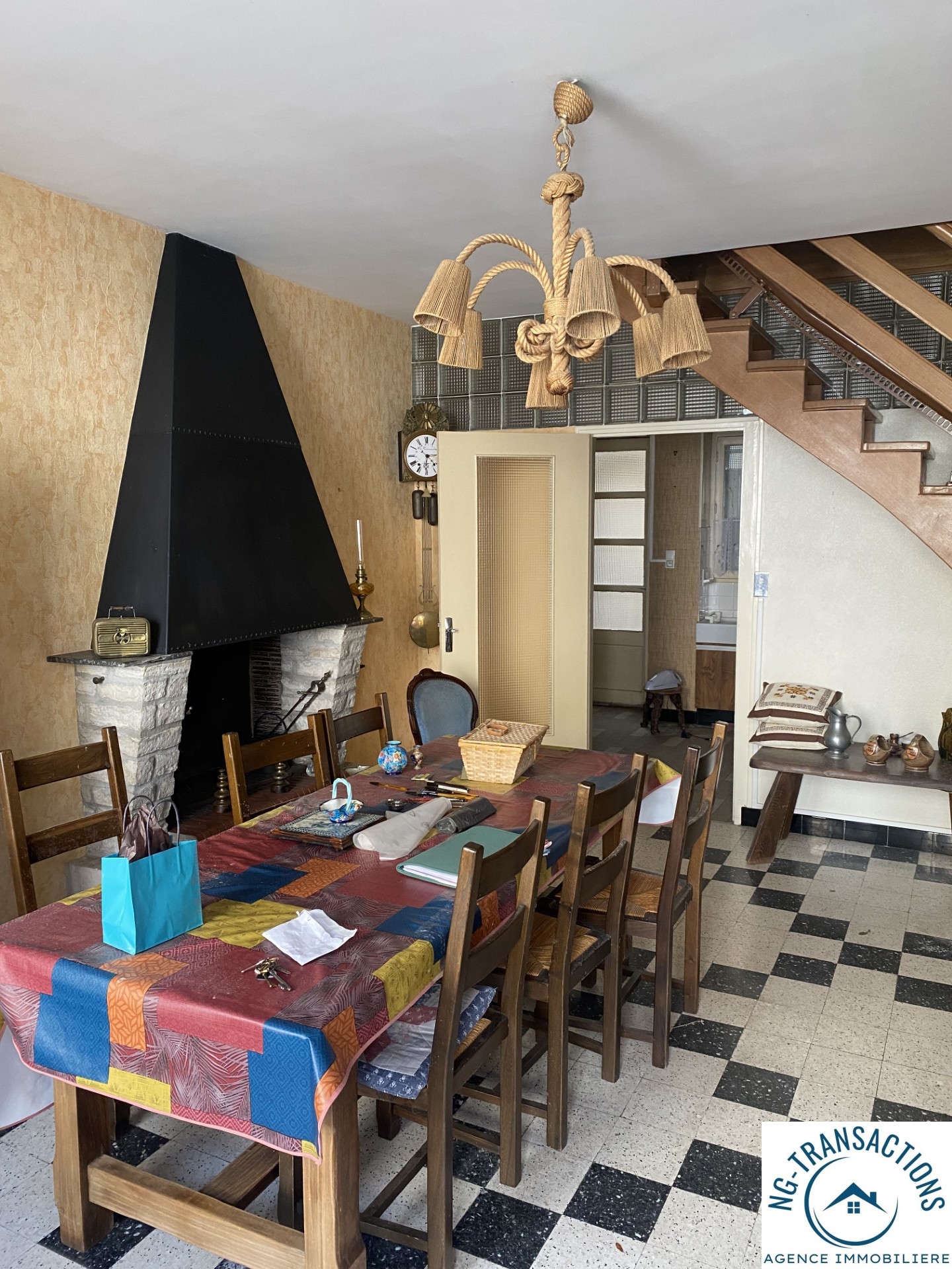 Maison de village à rénover dans la vallée de la cure. — photo 5