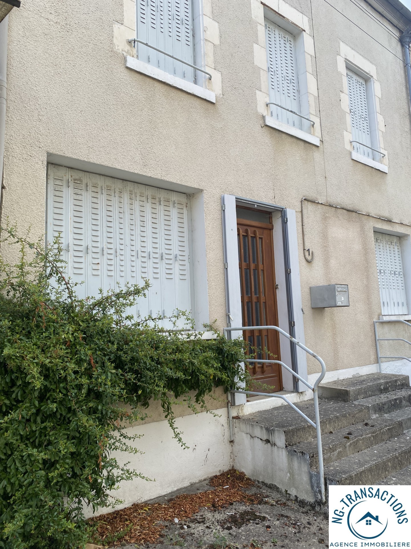 Maison de village à rénover dans la vallée de la cure. — photo 2