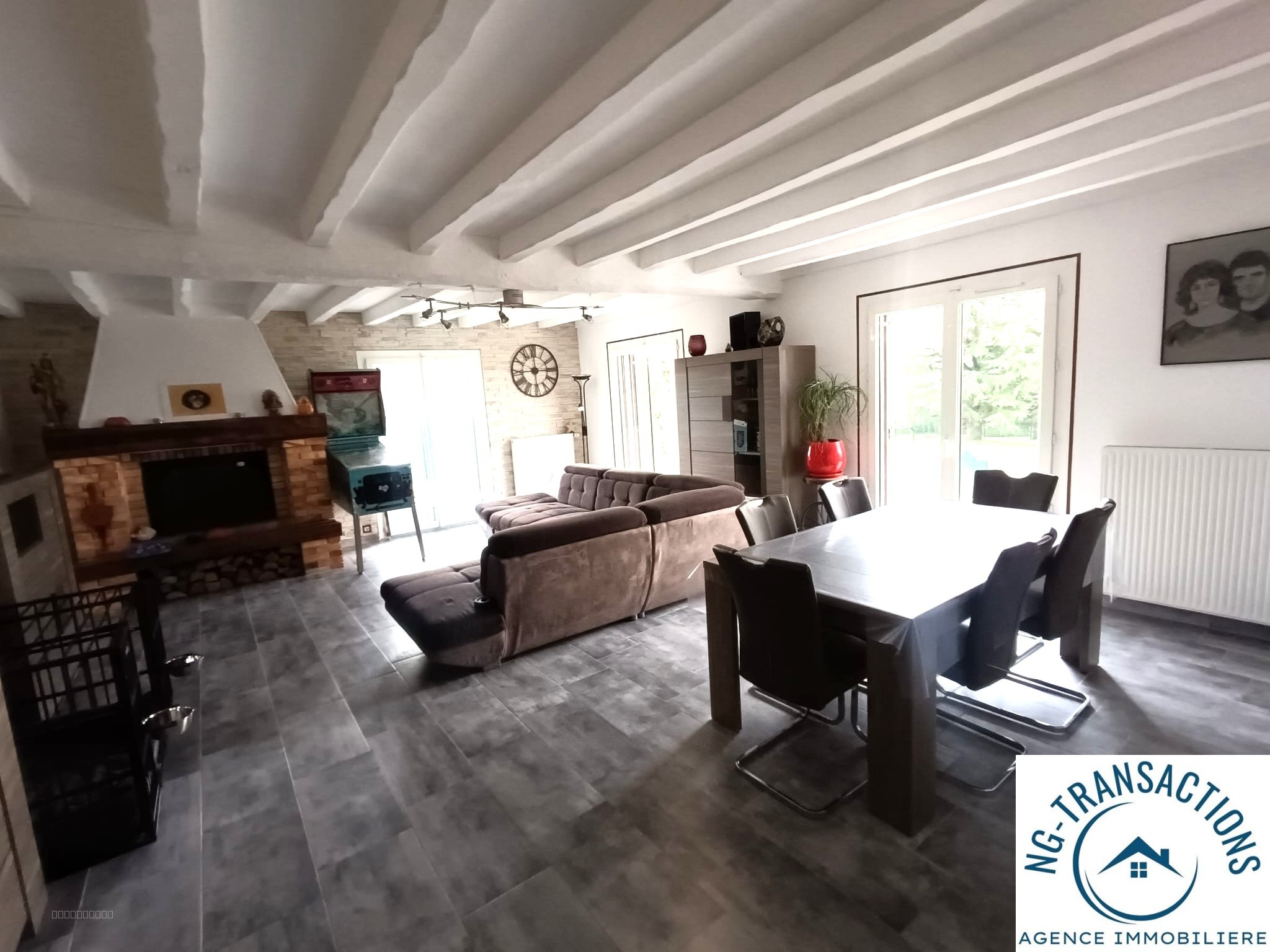 Grande maison dans les Hauts de Forterre — photo 6