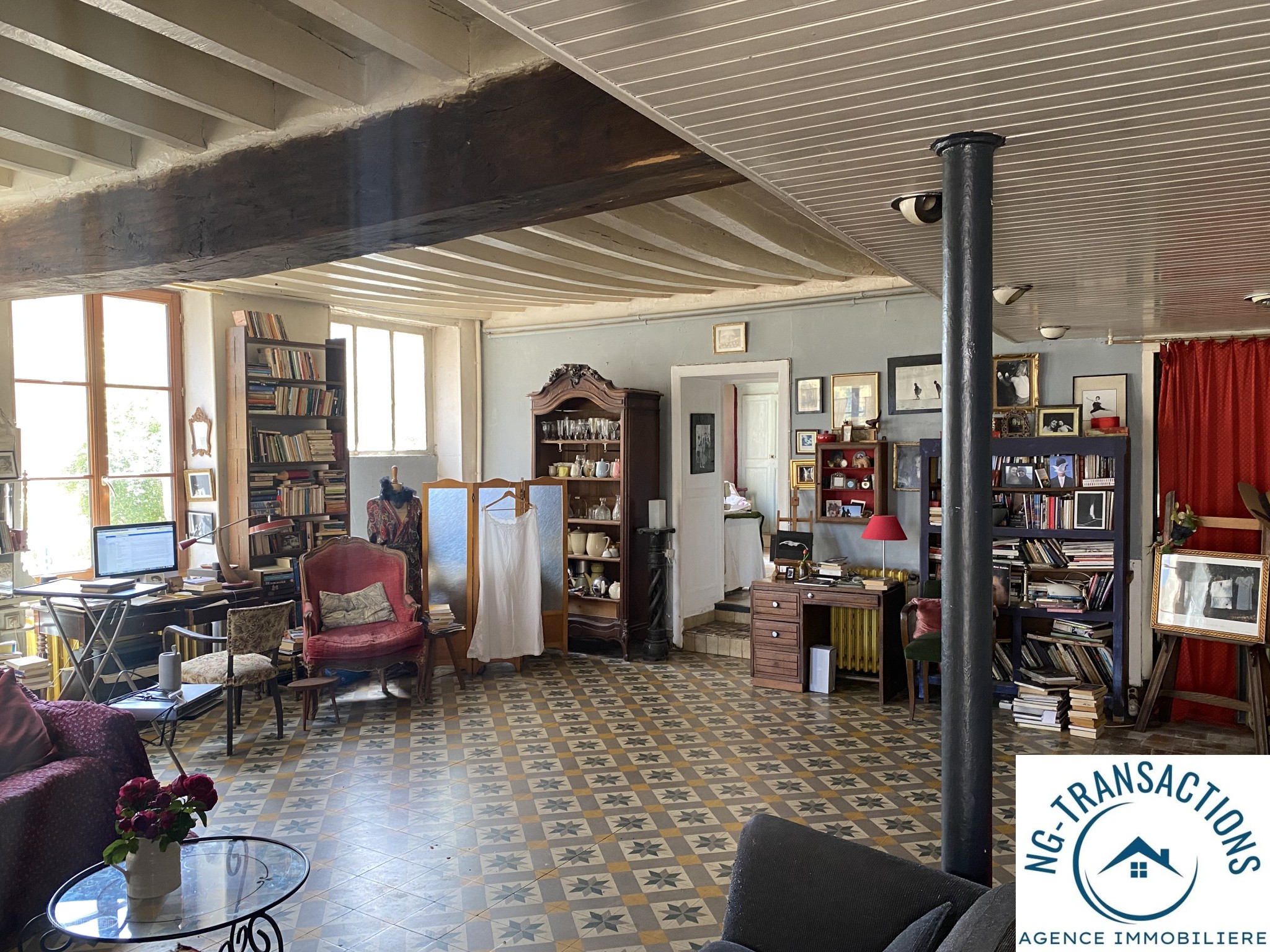 Maison de caractère au cœur du village — photo 2