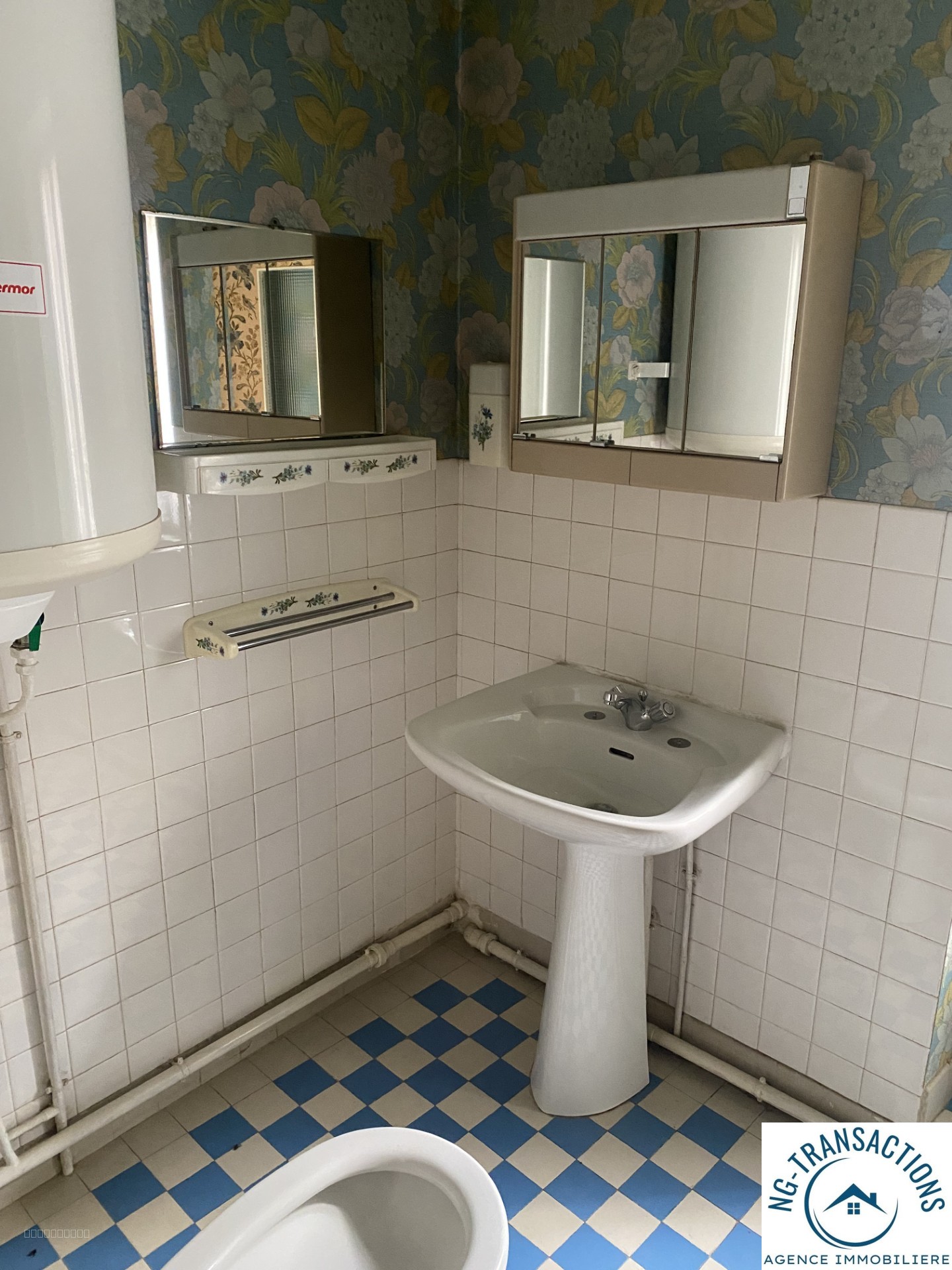 Maison de village à rénover dans la vallée de la cure. — photo 10