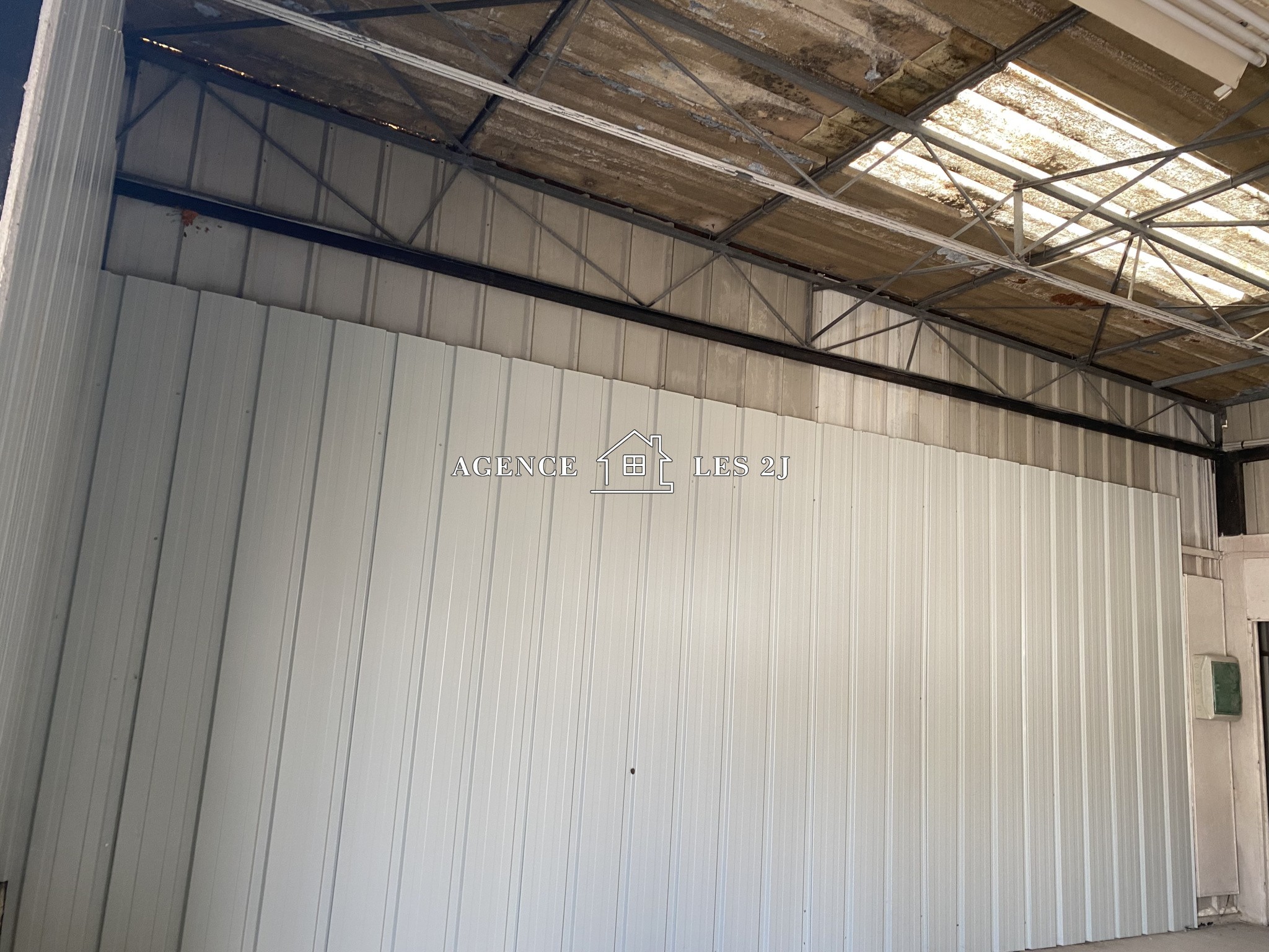 13821  La Penne sur Huveaune - Local de stockage — photo 3