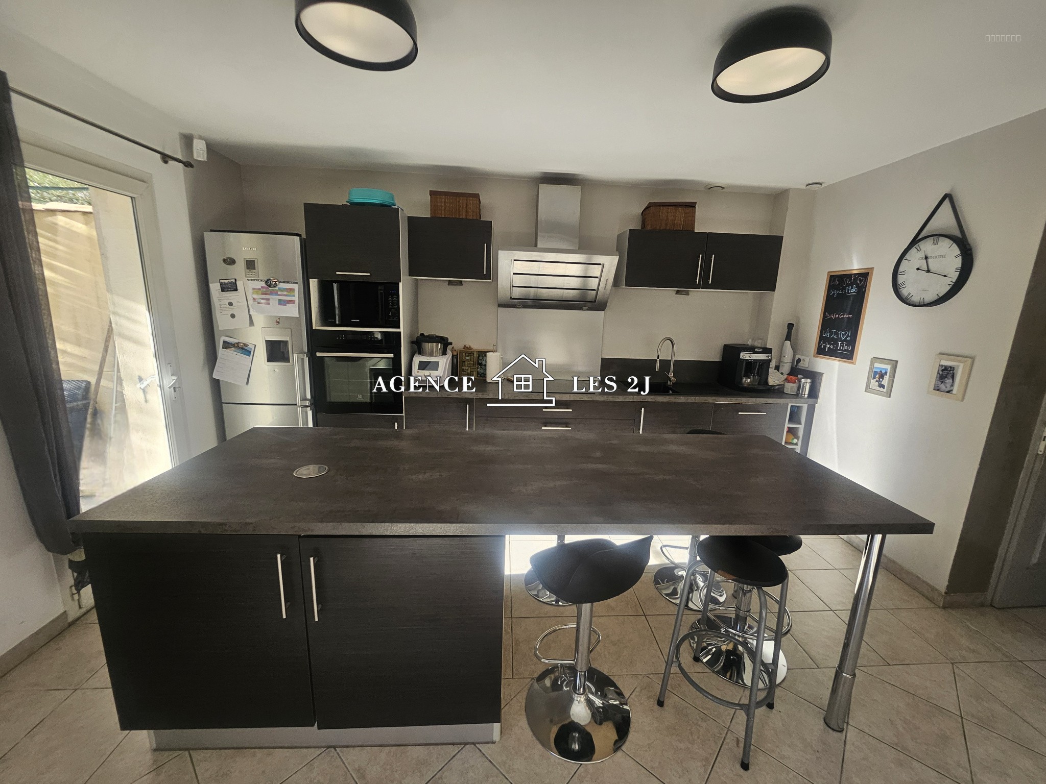 T4 en duplex avec jardin et garage - 13011 LA POMME — photo 5