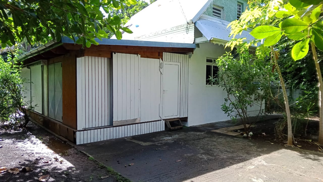 Maison familiale avec jardin et accès à la plage. — photo 1