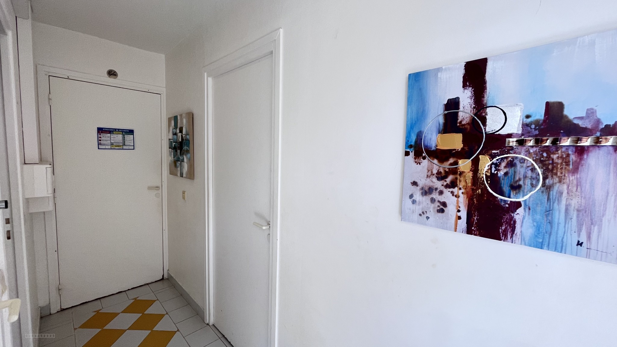Bel appartement en bord de mer. — photo 14