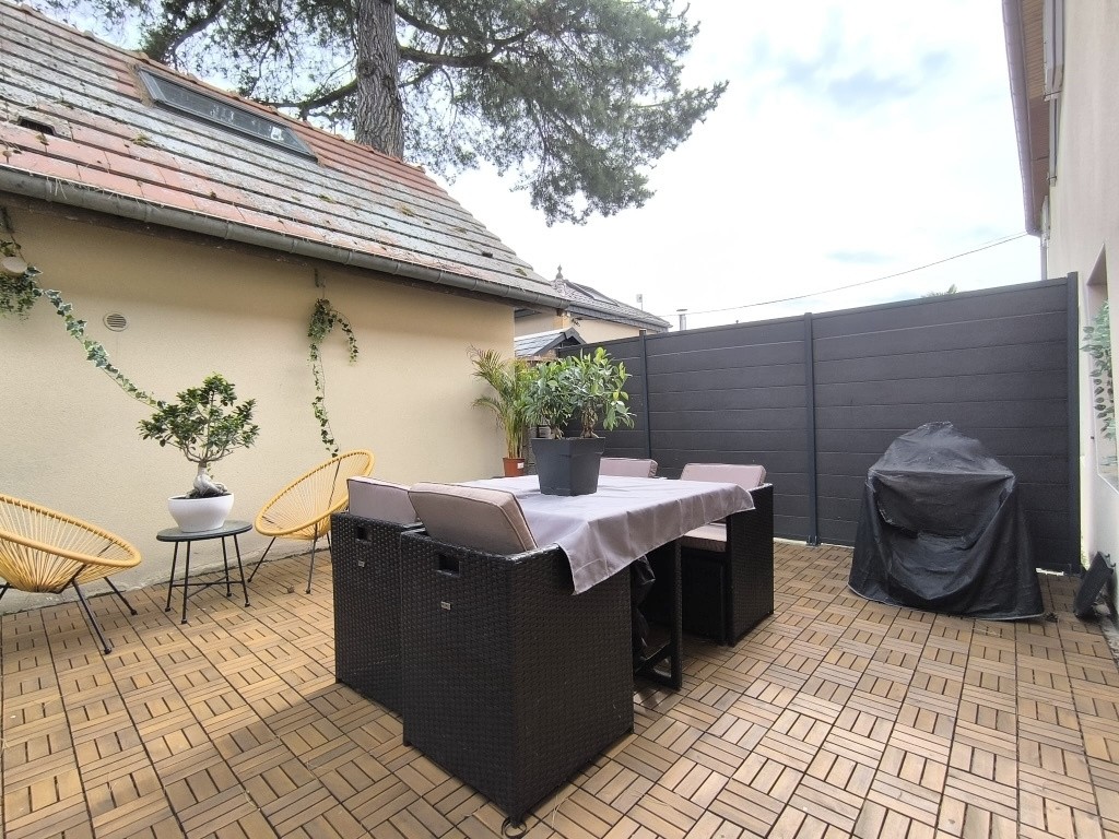 TRES BEL ET GRAND APPARTEMENT DUPLEX LORRY LES METZ — photo 9