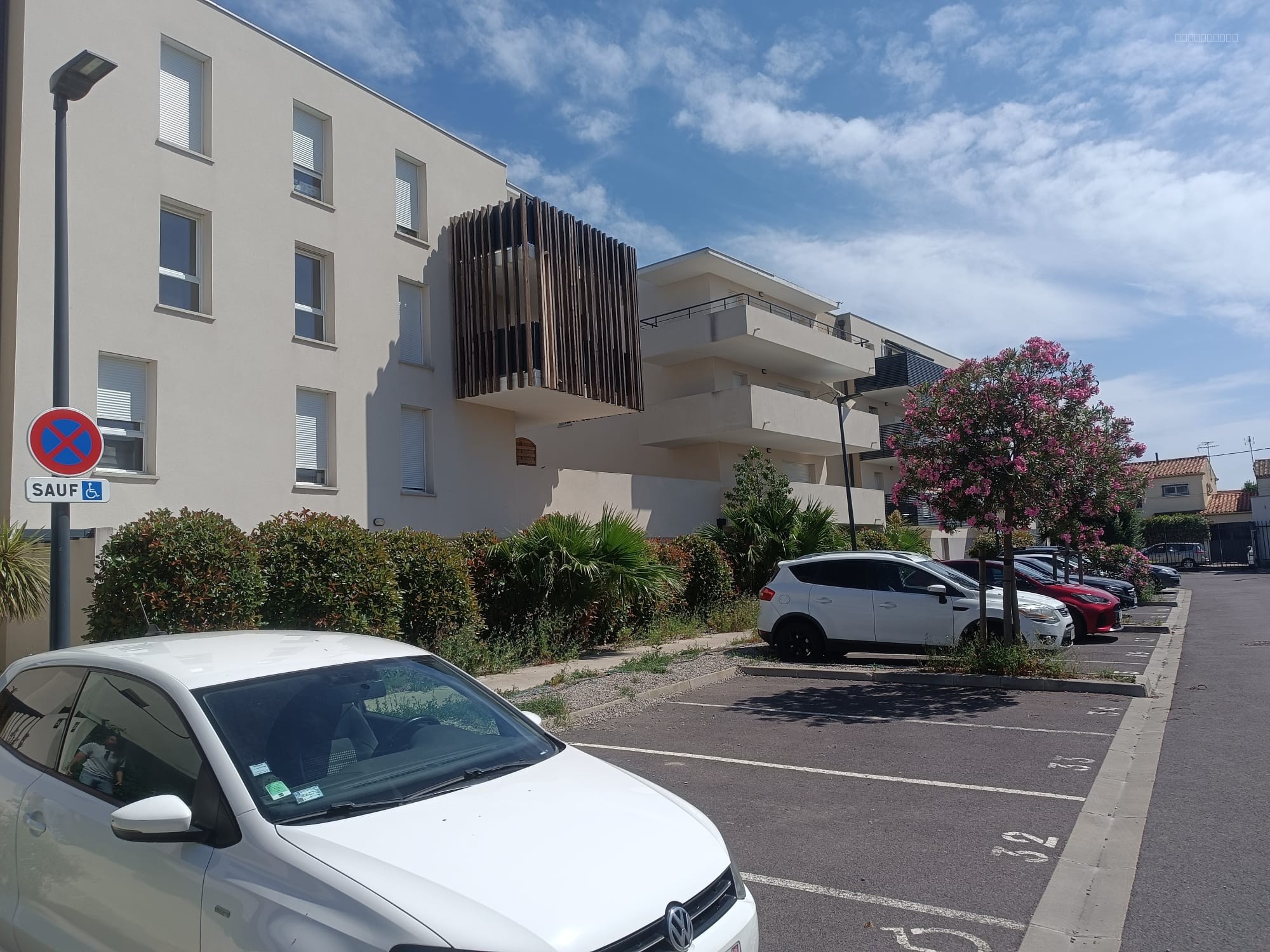 À SAISIR   T2 loué avec terrasse et parking   DPE A   SECTEUR SAINT-SALVAYRE — photo 7
