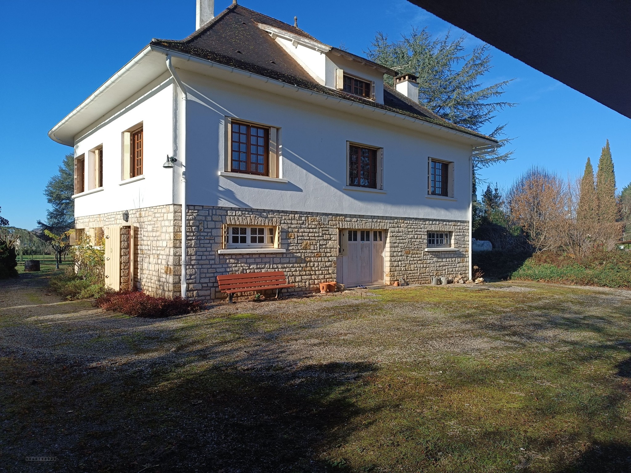 Maison traditionnelle 190 m2 avec grand terrain divisible de 8000 m2 — photo 2
