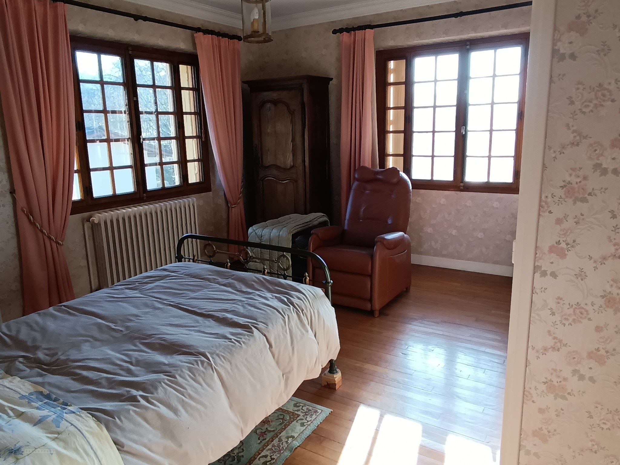 Maison traditionnelle 190 m2 avec grand terrain divisible de 8000 m2 — photo 6