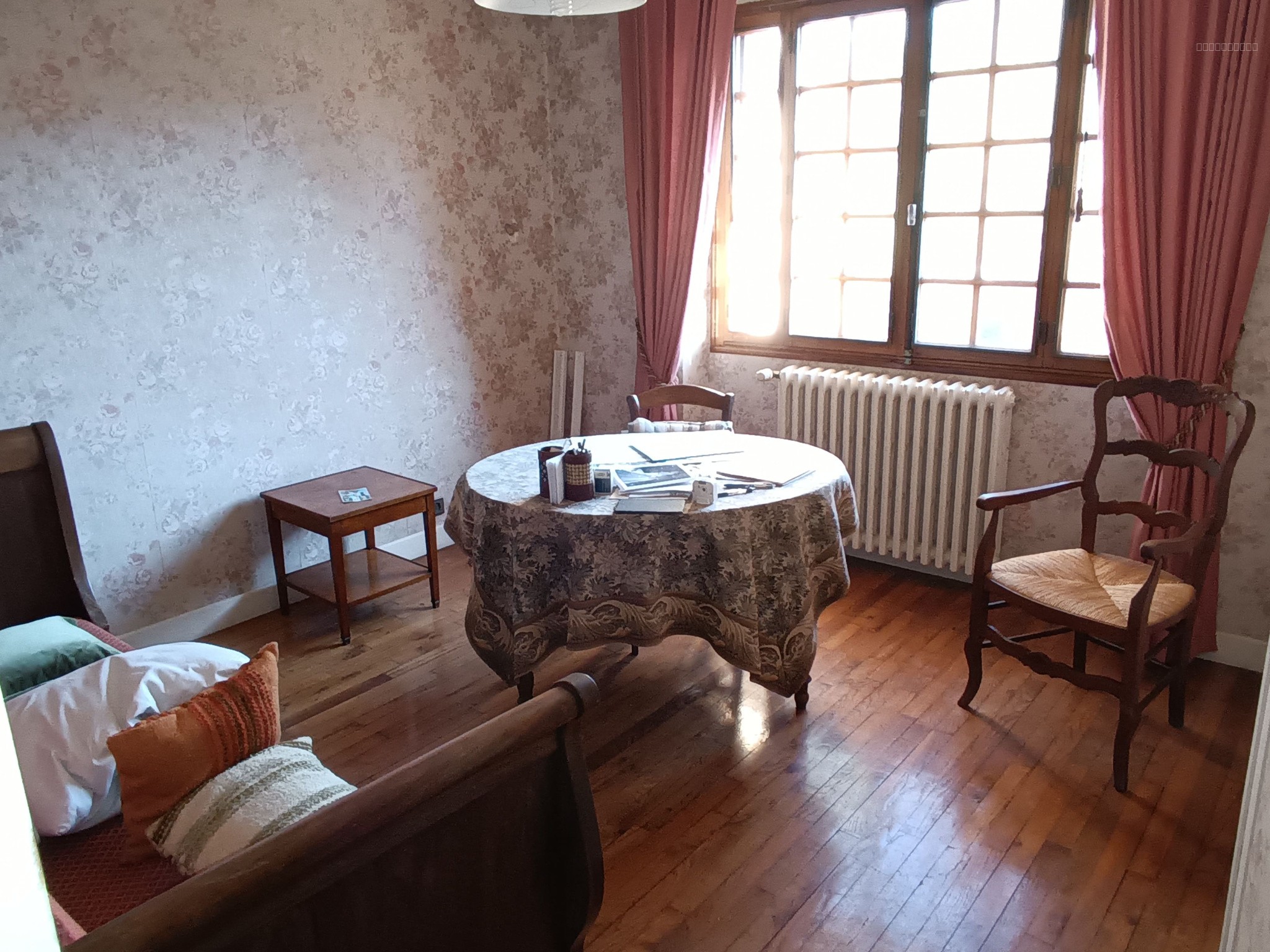 Maison traditionnelle 190 m2 avec grand terrain divisible de 8000 m2 — photo 3