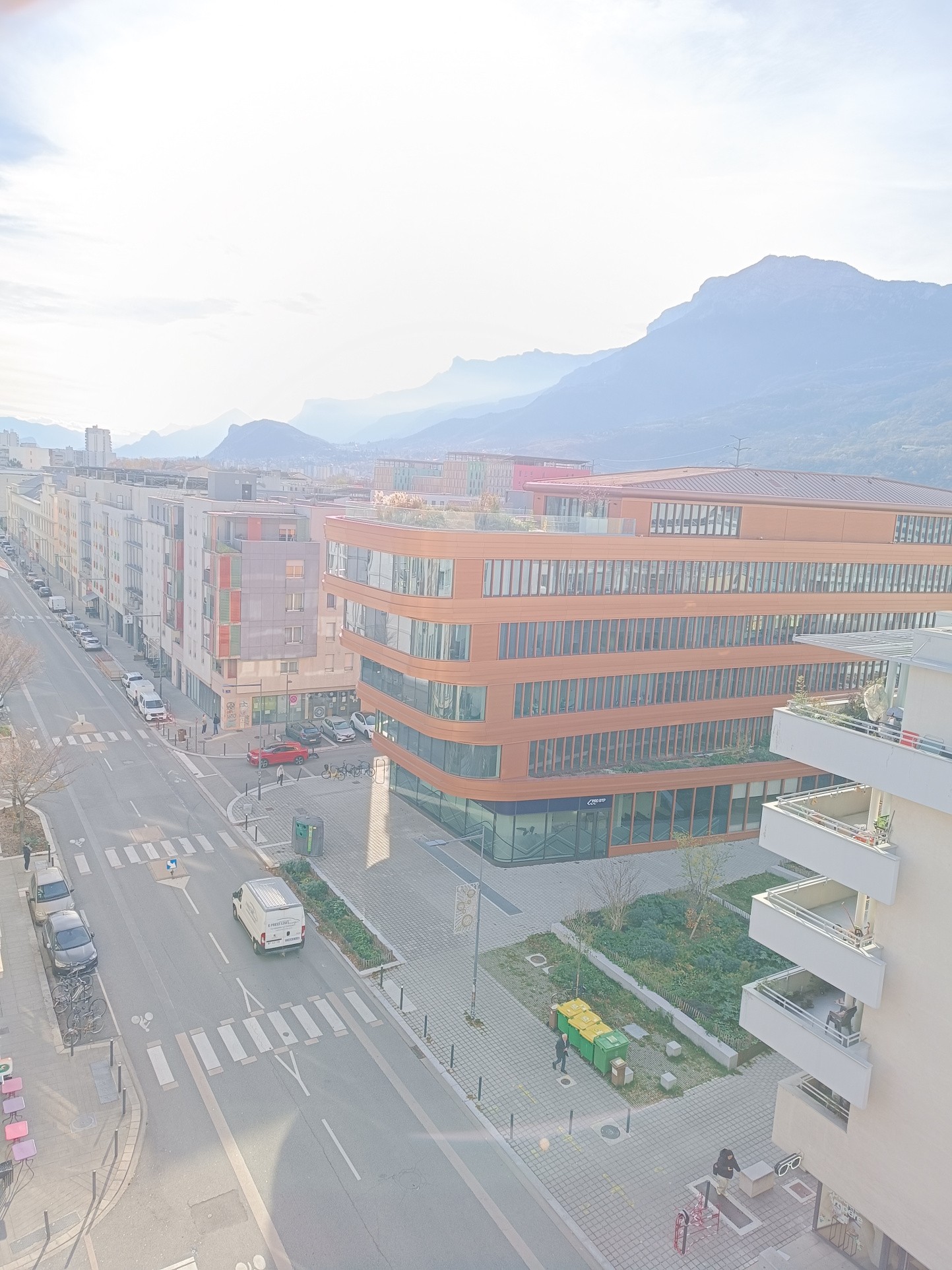 À Grenoble, grand appartement en vente avec LYSI IMMOBILIER — photo 10