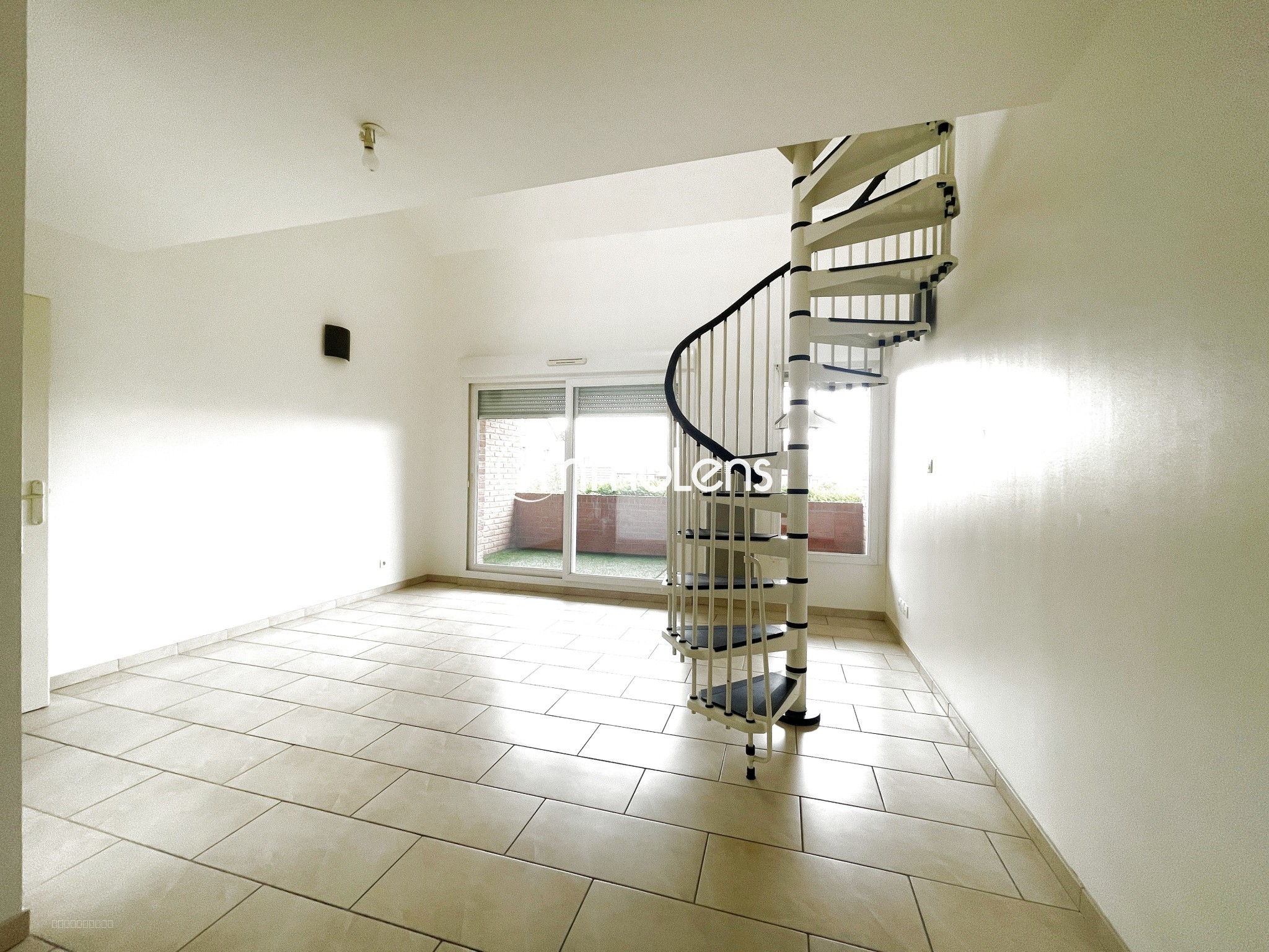 F2 duplex blacon parking — photo 10