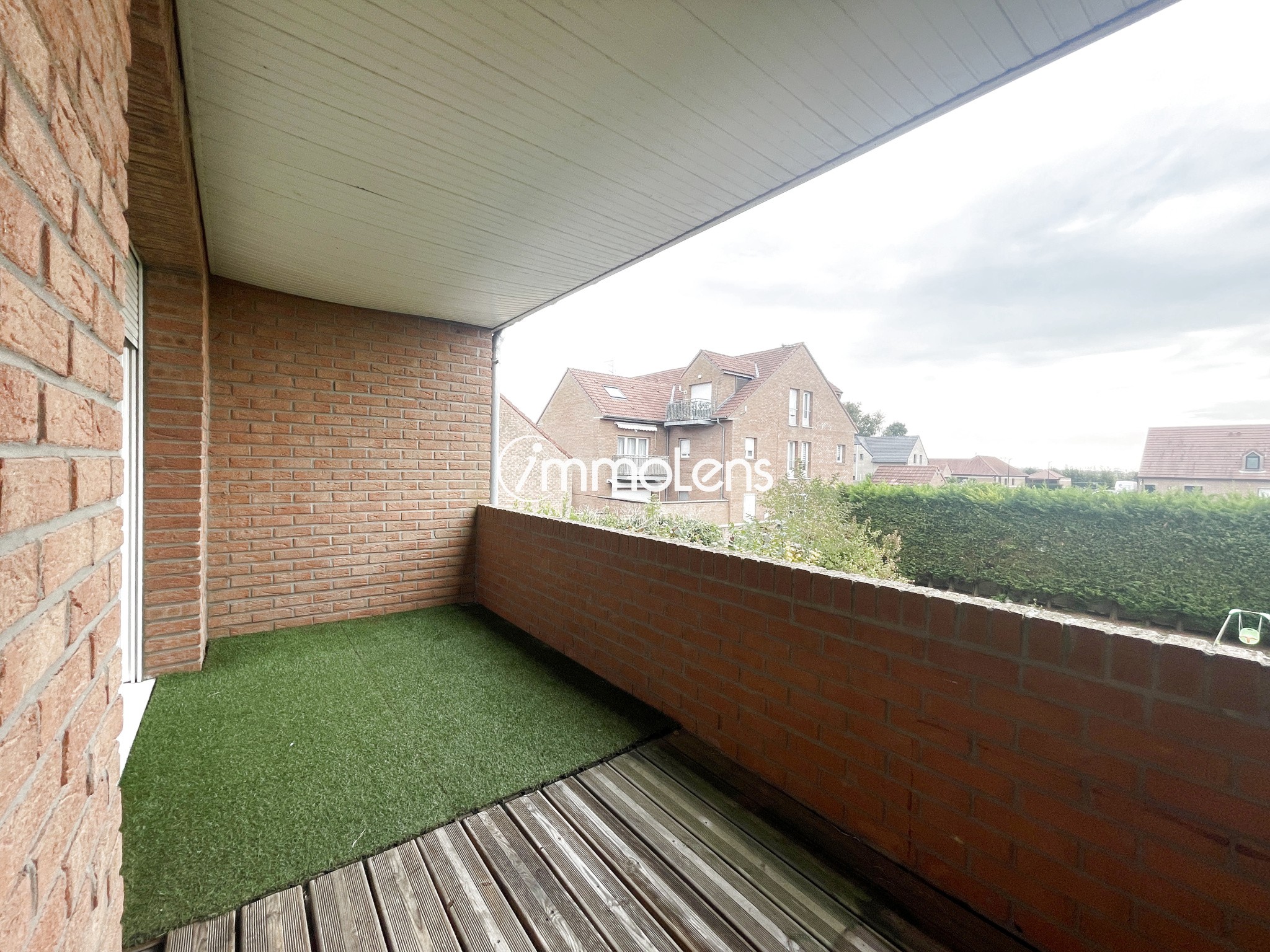 F2 duplex blacon parking — photo 4