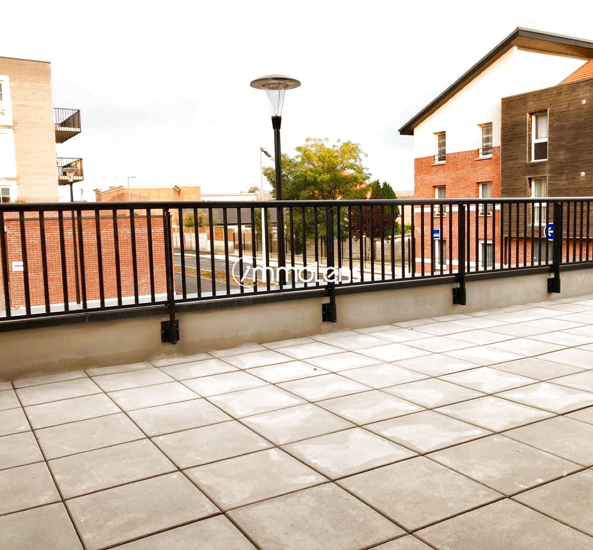 LENS triplex F3 terrasse parking — photo 6