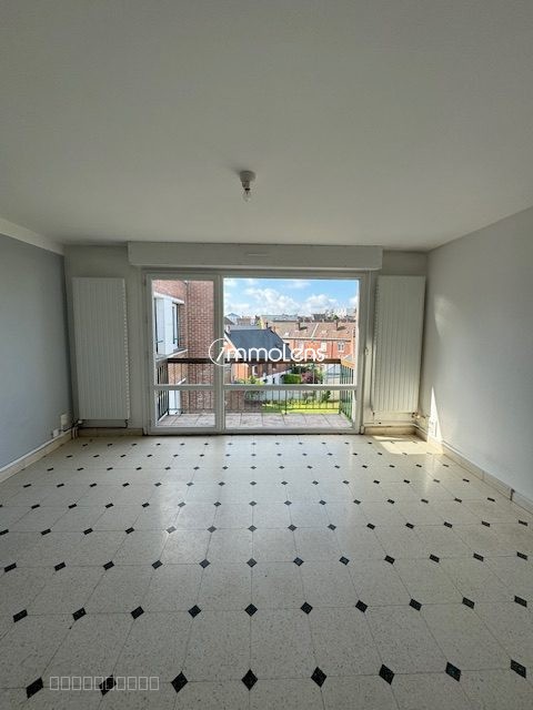 STUDIO T1 28,71 M2 BALCON VUE JARDIN. OPTION GARAGE A VENDRE — photo 4